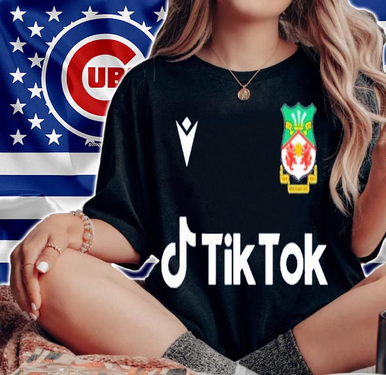 Humphrey Ker Column Wrexham Afc FA Cup Shirt t-shirt woman shirt