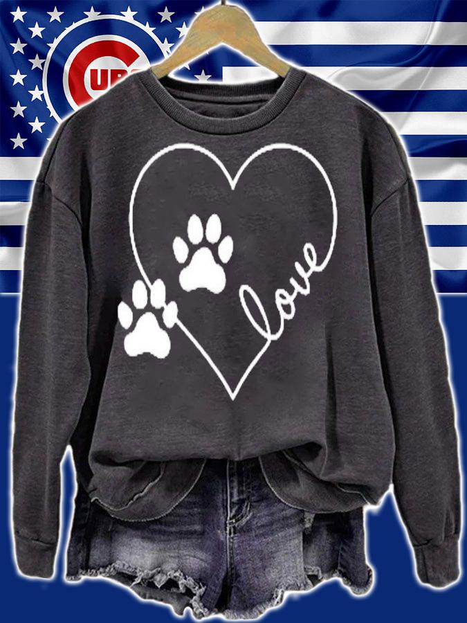 Cute Love Hearts Valentine Day Paw Print Dog Owner Dog Lover T-Shirt