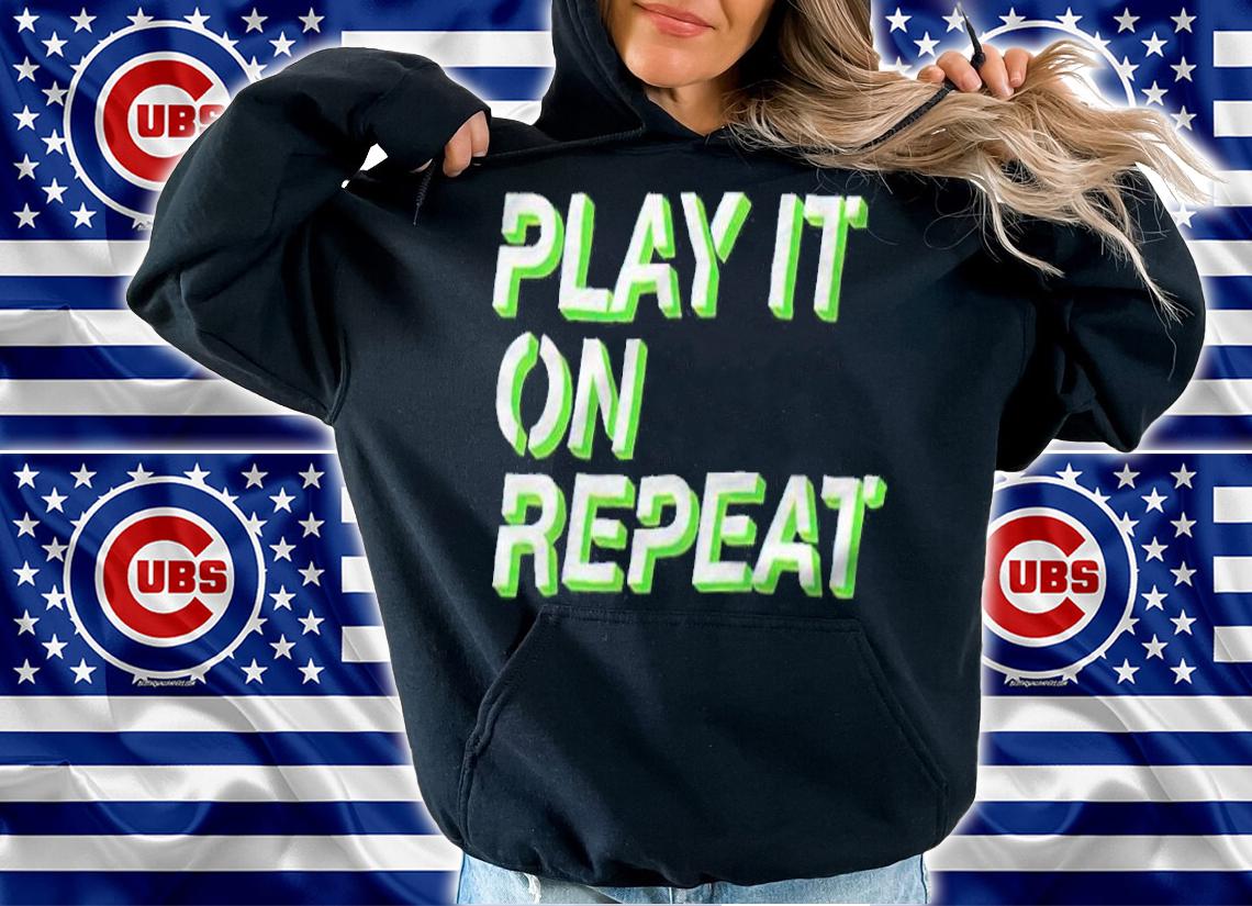 Derivakat play it on repeat T-shirt