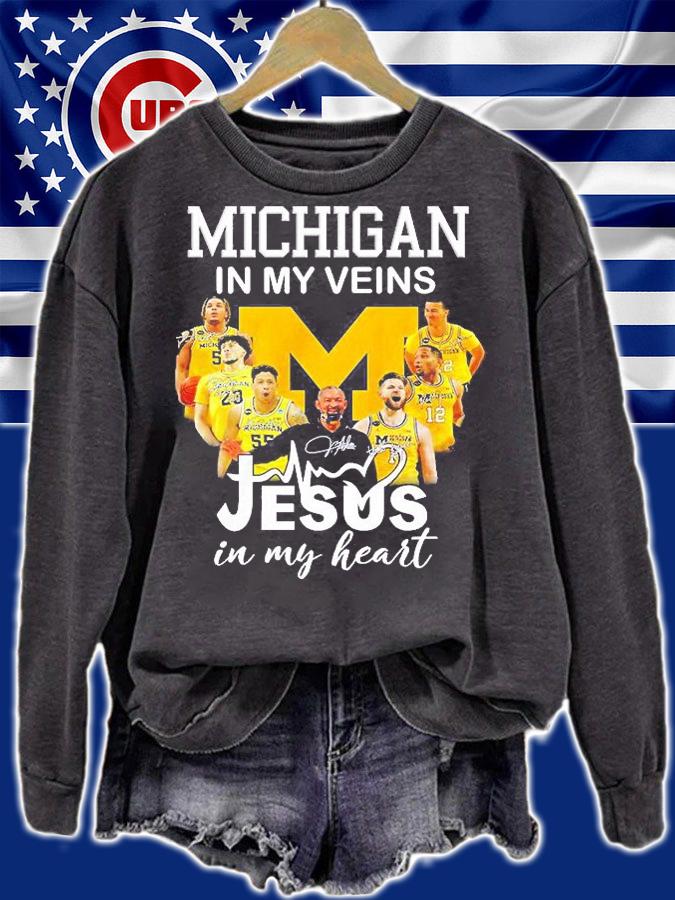 Michigan In My Veins Jesus In My Heart Signatures T-Shirt sweatshirt