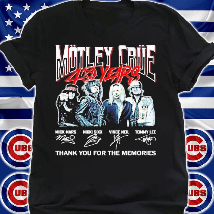 Motley Crue 40 years signatures shirt